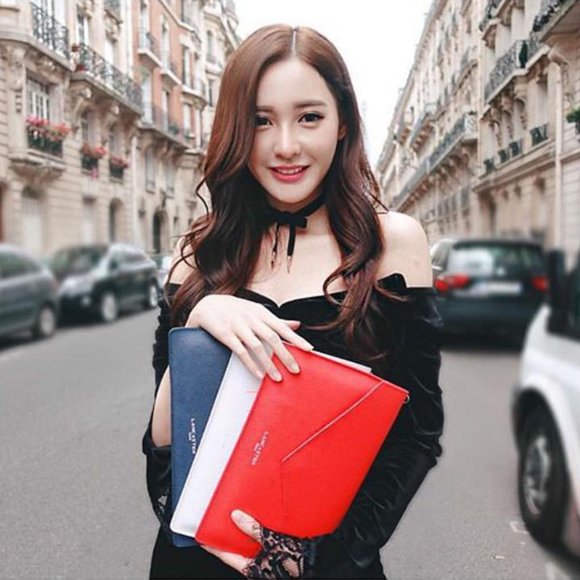 NWT Made in France Leather Crossbody Clutch Navy - Picture 9 of 13